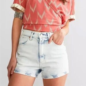 Wrangler festival acid wash short